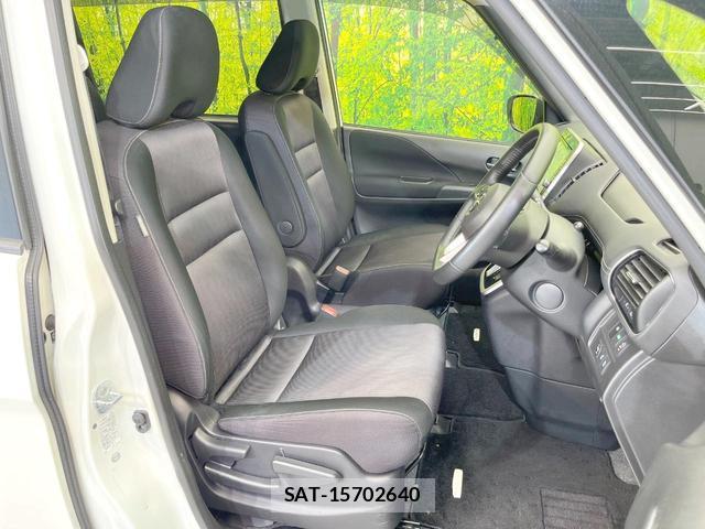 Nissan SERENA 2017-06 8379464-6