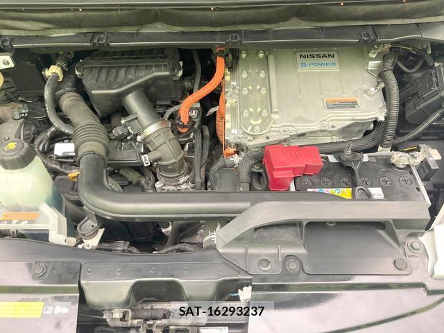 Nissan SERENA 2019-02 8380048-18