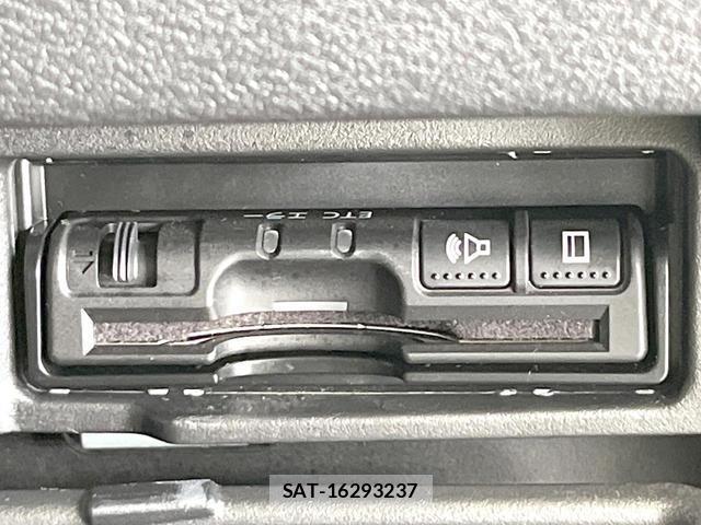 Nissan SERENA 2019-02 8380048-4