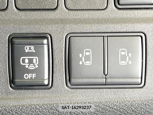 Nissan SERENA 2019-02 8380048-6