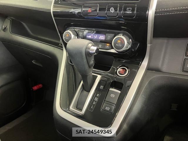 Nissan SERENA 2018-03 8380055-19