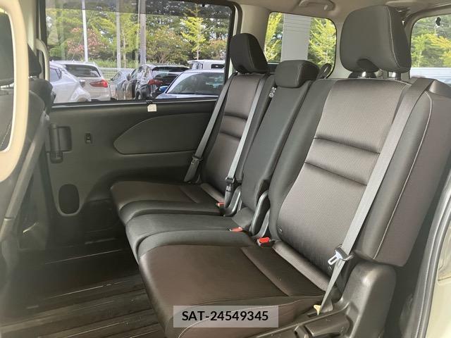 Nissan SERENA 2018-03 8380055-7