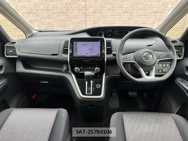 Nissan SERENA 2017-12 8380134-5