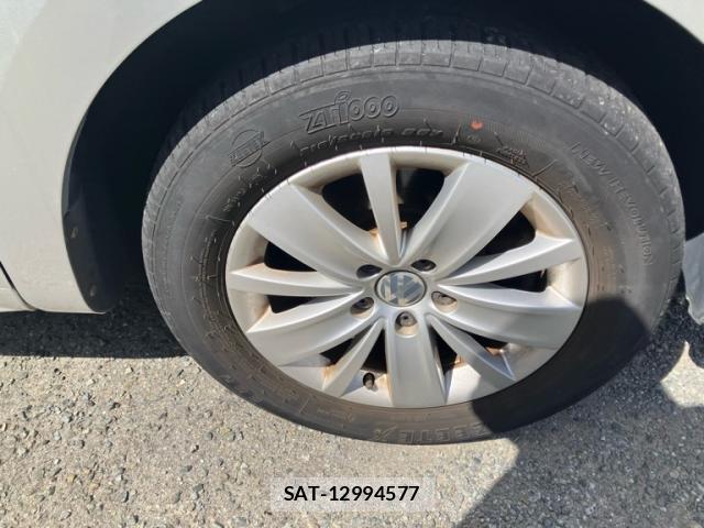 VolksWagen SHARAN 2013-08 8379598-6
