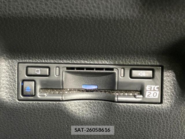 Toyota SIENTA 2022-11 8378572-5