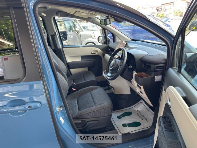 Toyota SIENTA 2023-05 8378615-10