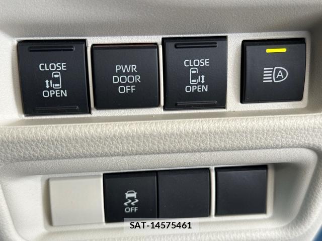 Toyota SIENTA 2023-05 8378615-8
