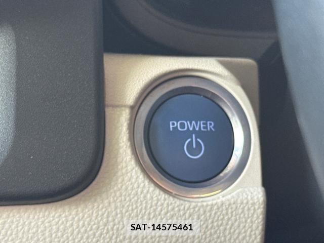 Toyota SIENTA 2023-05 8378615-9