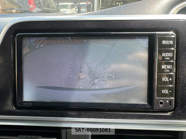 Toyota SIENTA 2018-10 8378633-4