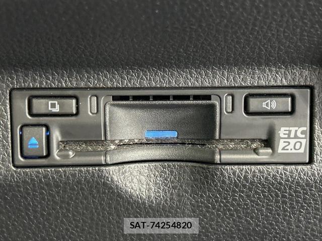 Toyota SIENTA 2024-08 8378635-6