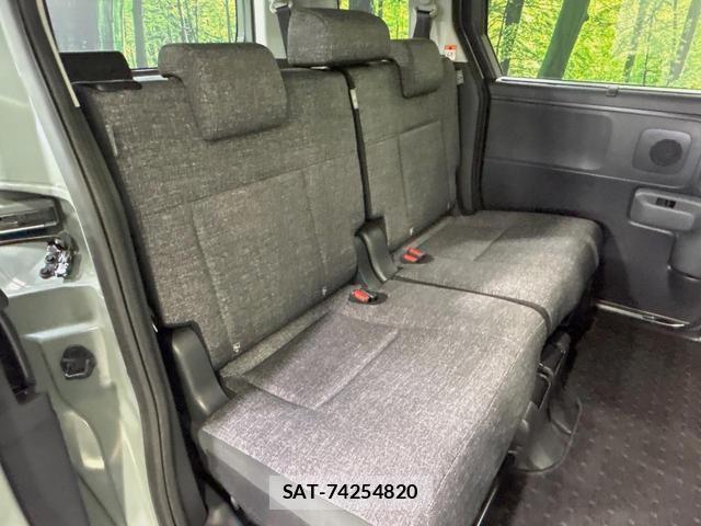 Toyota SIENTA 2024-08 8378635-8