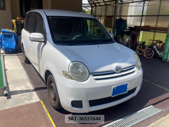 Toyota SIENTA 2011-08 8378984-0