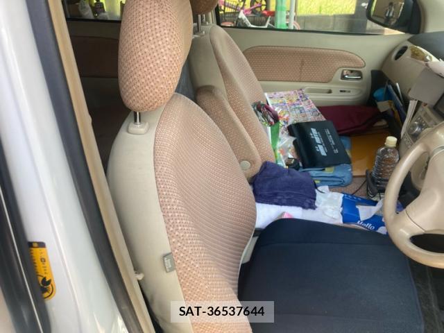 Toyota SIENTA 2011-08 8378984-5