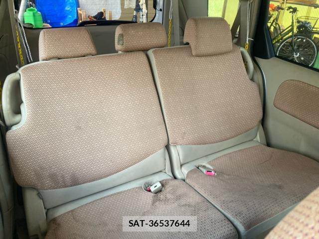 Toyota SIENTA 2011-08 8378984-6