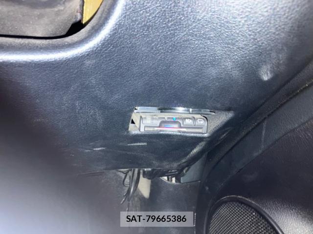 Toyota SIENTA 2017-02 8379126-10