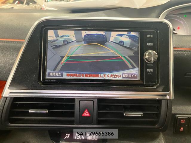 Toyota SIENTA 2017-02 8379126-14