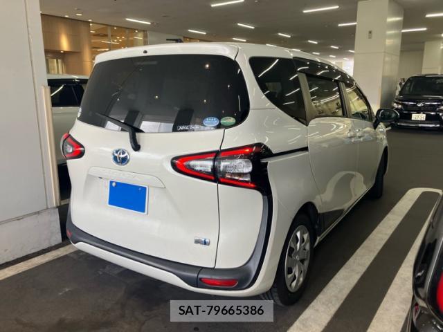 Toyota SIENTA 2017-02 8379126-2