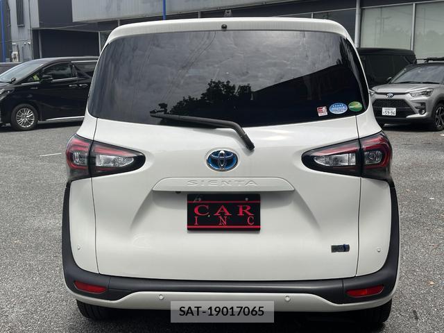 Toyota SIENTA 2019-08 8379327-11
