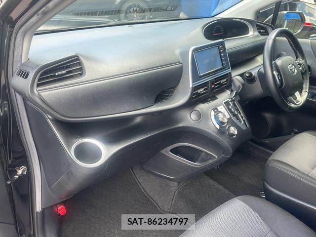 Toyota SIENTA 2021-06 8379328-15