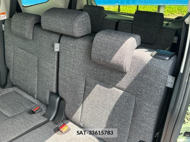 Toyota SIENTA 2023-06 8379329-17