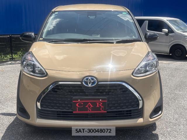 Toyota SIENTA 2021-08 8379345-1