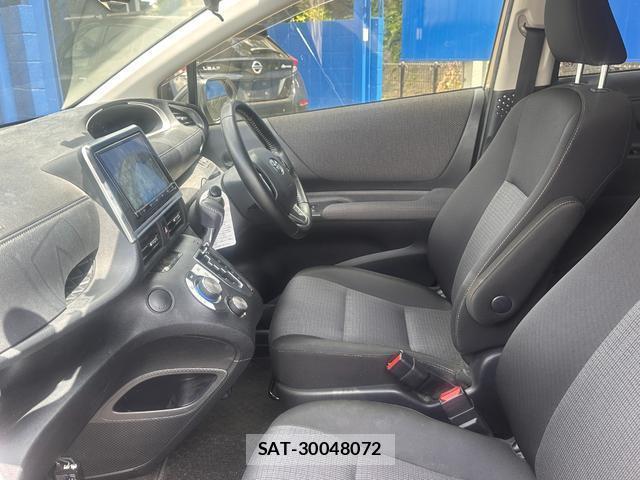 Toyota SIENTA 2021-08 8379345-11