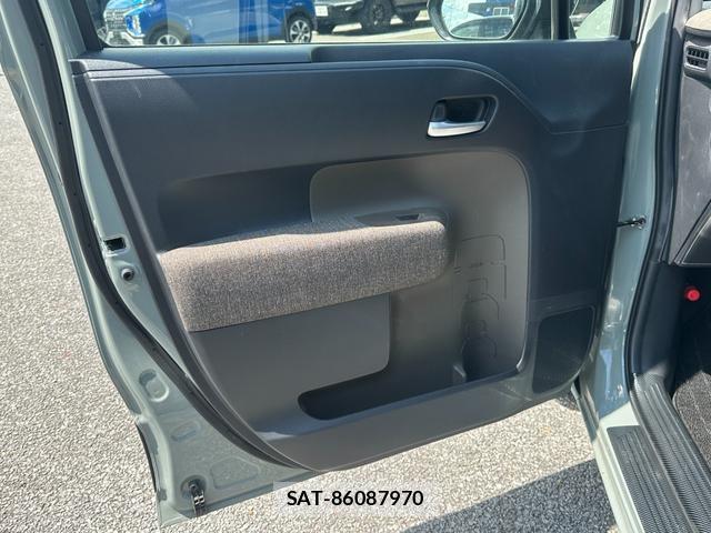 Toyota SIENTA 2023-06 8379347-10