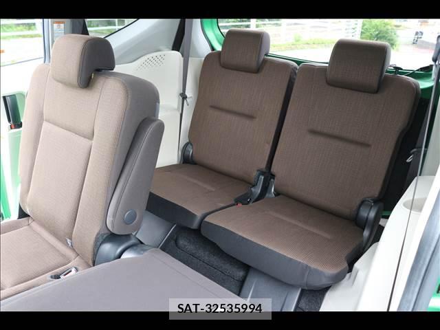 Toyota SIENTA 2017-07 8379505-7