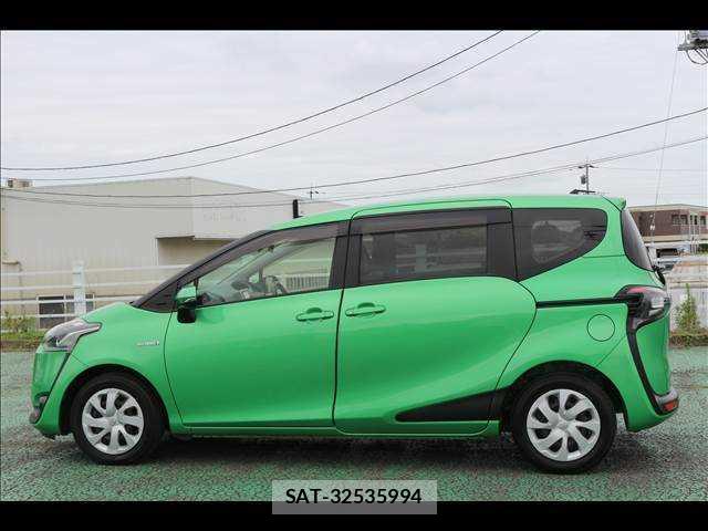 Toyota SIENTA 2017-07 8379505-9