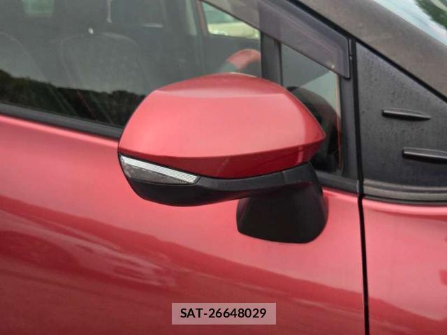 Toyota SIENTA 2015-12 8379629-14