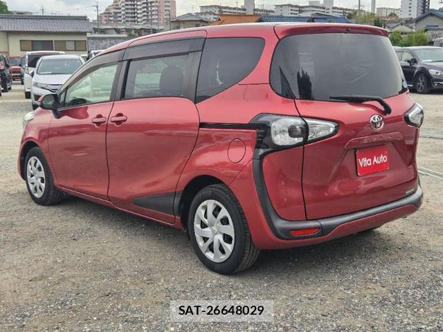 Toyota SIENTA 2015-12 8379629-19
