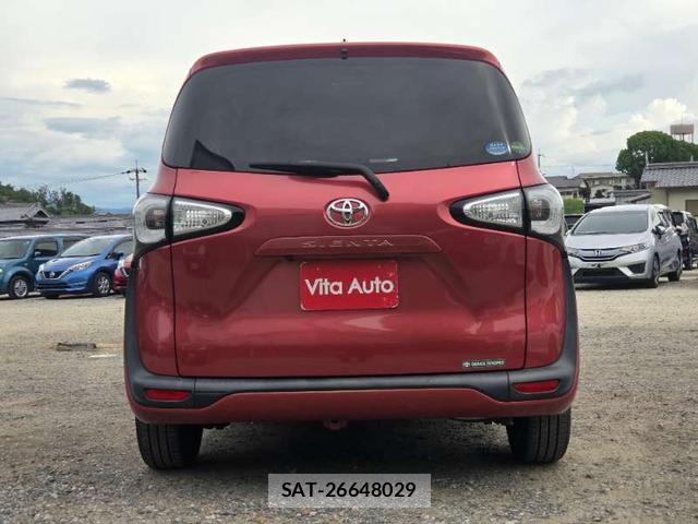 Toyota SIENTA 2015-12 8379629-4