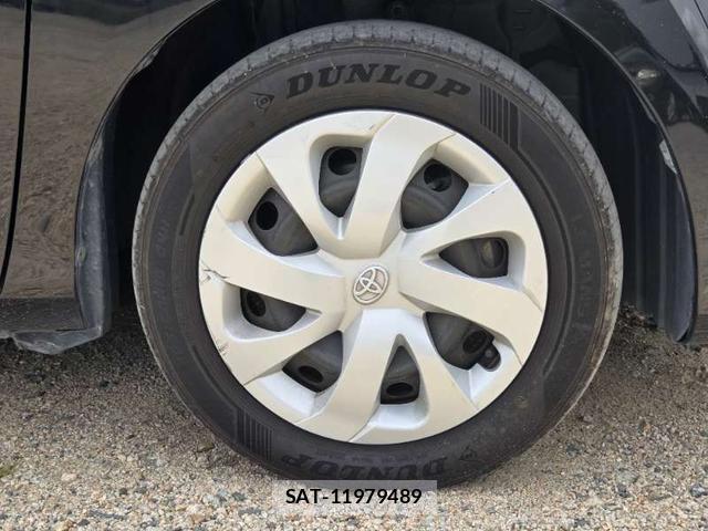 Toyota SIENTA 2015-12 8379630-5