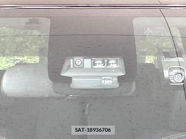 Toyota SIENTA 2018-08 8379941-4