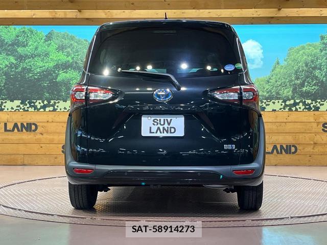 Toyota SIENTA 2020-09 8379978-14