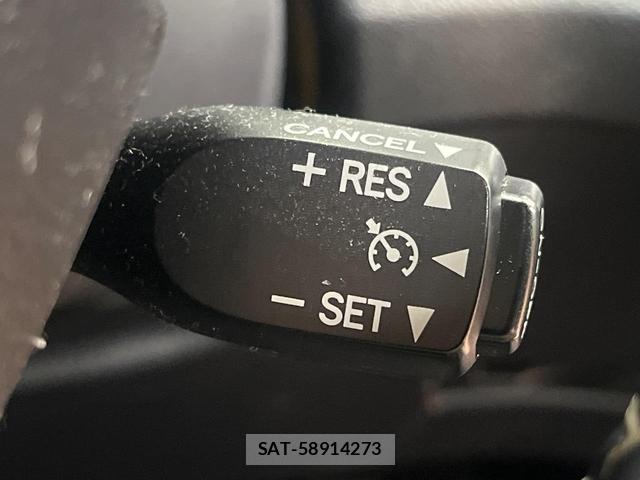 Toyota SIENTA 2020-09 8379978-6