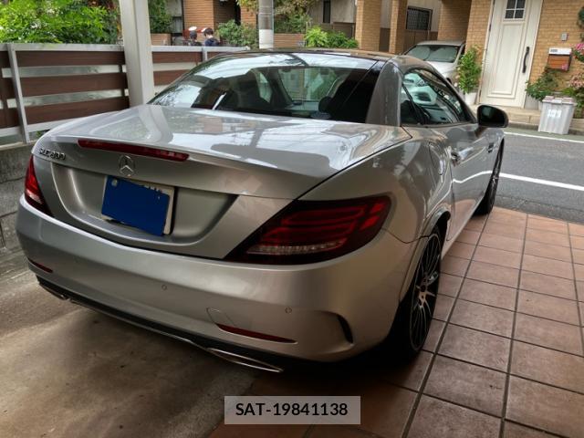 Mercedes Benz SLC 2016-05 8378886-2