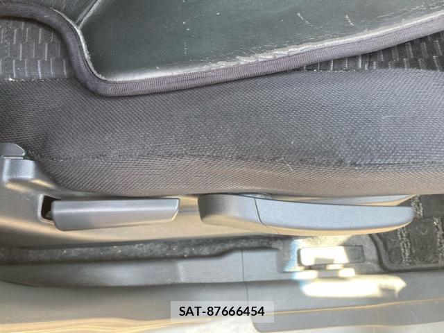 Suzuki SPACIA 2013-10 8379129-11