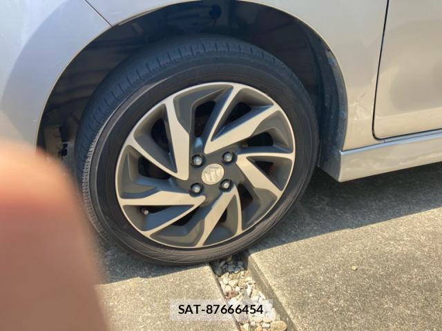 Suzuki SPACIA 2013-10 8379129-12
