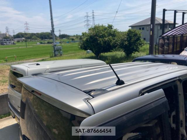 Suzuki SPACIA 2013-10 8379129-2