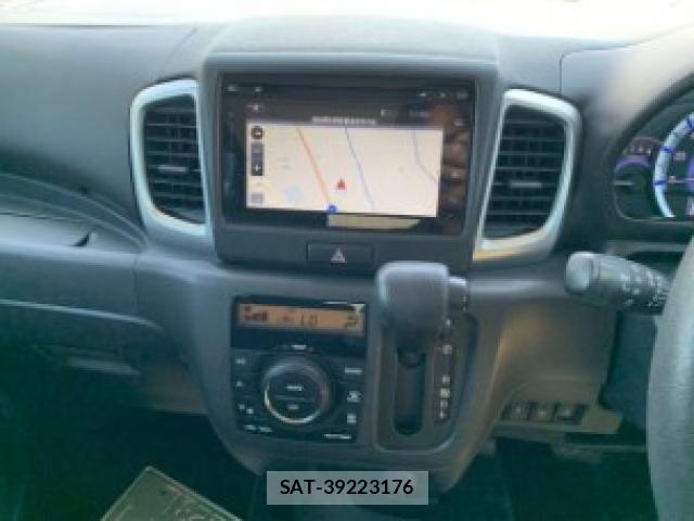 Suzuki SPACIA 2016-12 8379142-17
