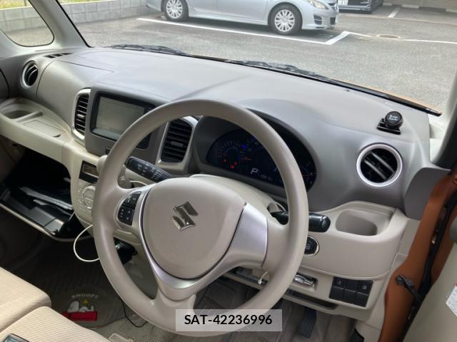 Suzuki SPACIA 2014-02 8380025-11