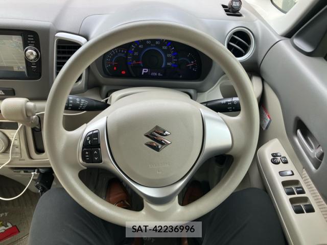 Suzuki SPACIA 2014-02 8380025-16