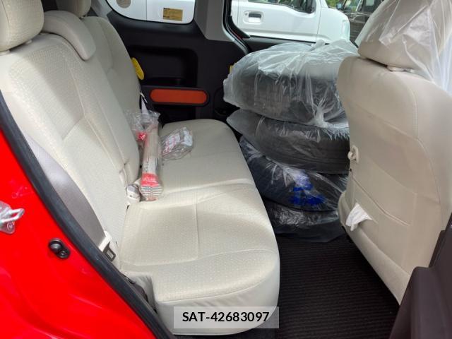Toyota SPADE 2013-11 8379007-16