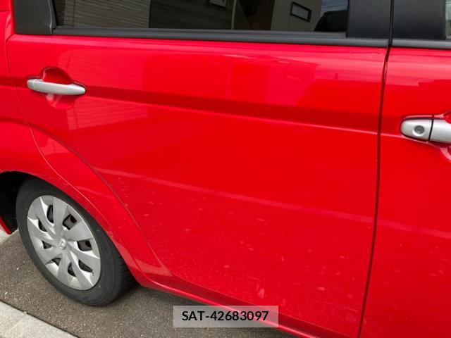Toyota SPADE 2013-11 8379007-3