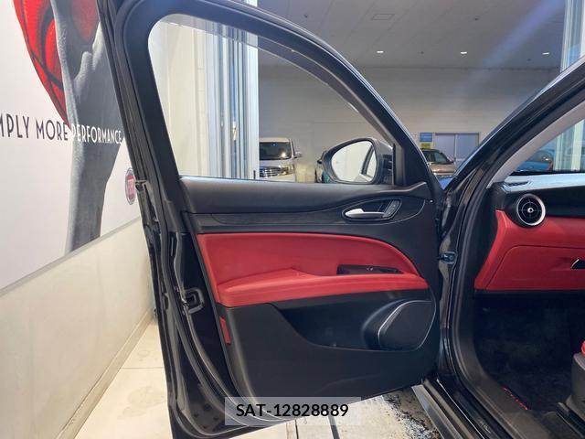 ALFA ROMEO STELVIO 2019-03 8378521-18
