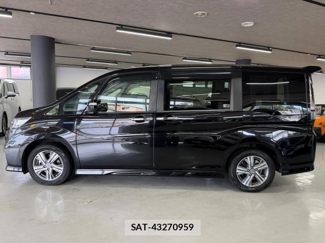 Honda e 2017-12 8378665-10