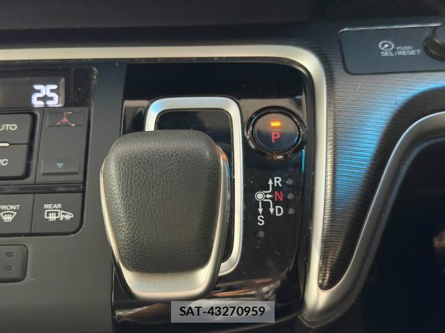 Honda e 2017-12 8378665-15