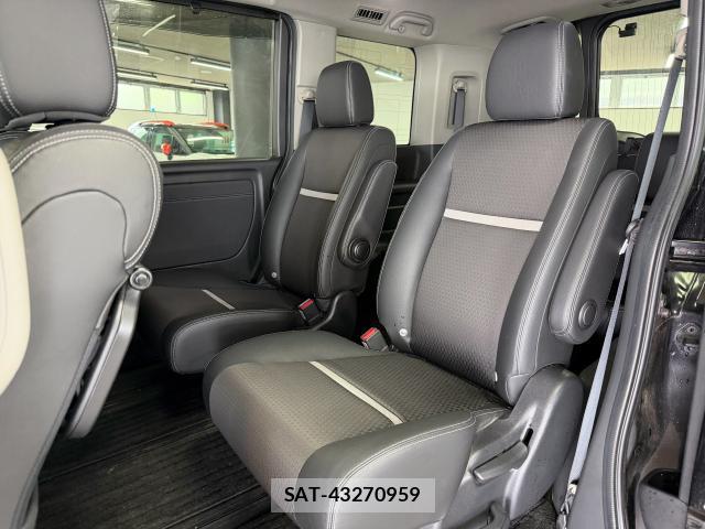Honda e 2017-12 8378665-6