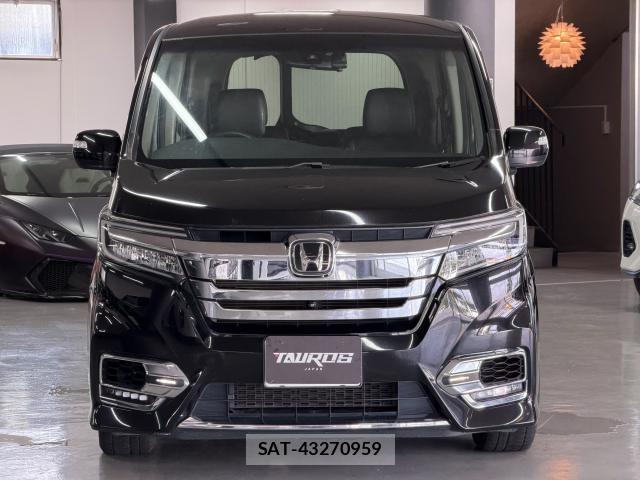 Honda e 2017-12 8378665-9